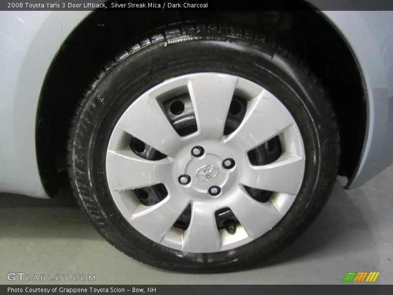 Silver Streak Mica / Dark Charcoal 2008 Toyota Yaris 3 Door Liftback