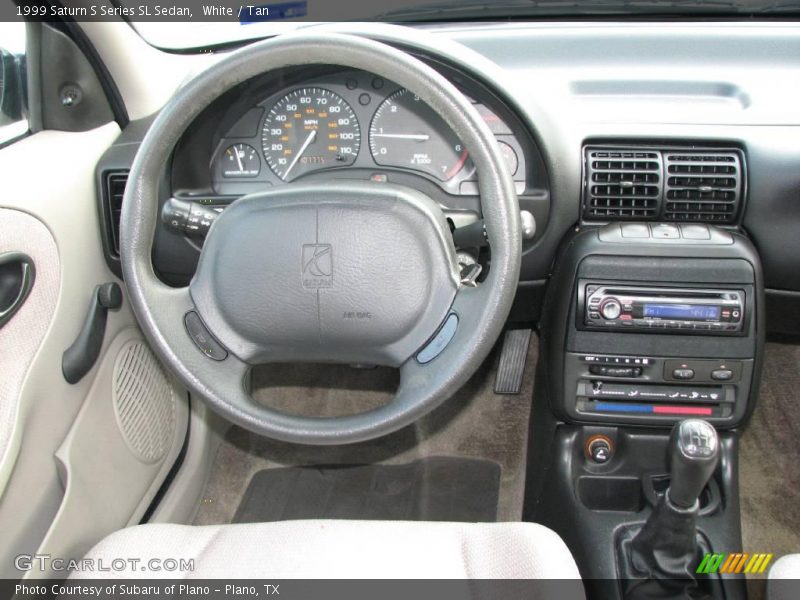 White / Tan 1999 Saturn S Series SL Sedan