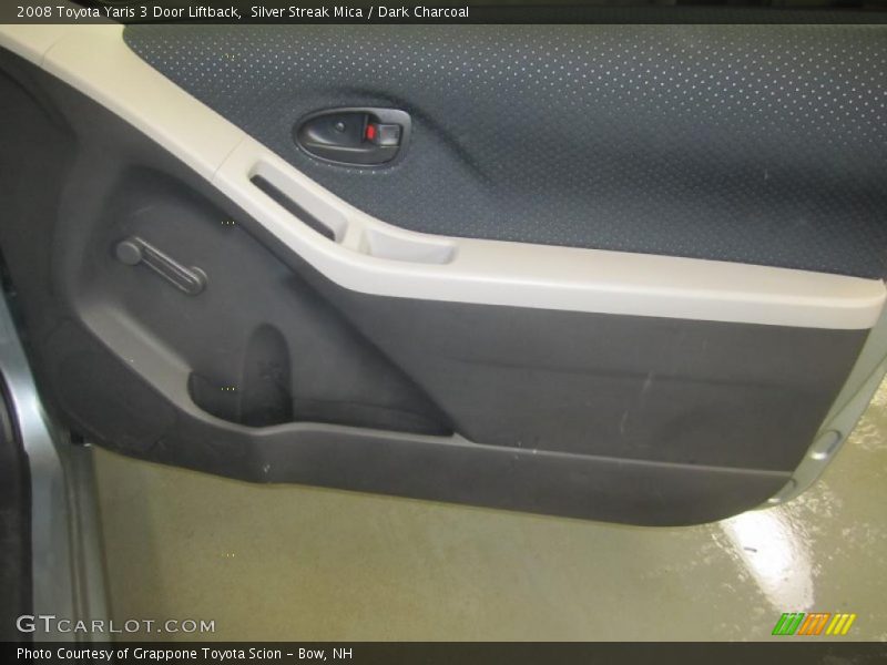 Silver Streak Mica / Dark Charcoal 2008 Toyota Yaris 3 Door Liftback