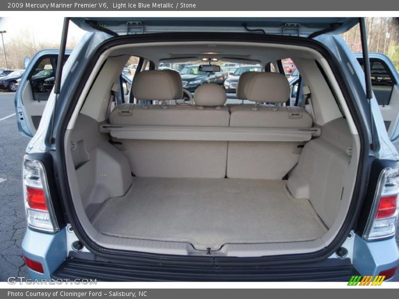 2009 Mariner Premier V6 Trunk