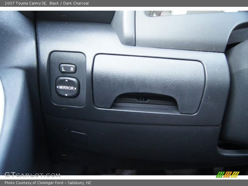 Black / Dark Charcoal 2007 Toyota Camry SE