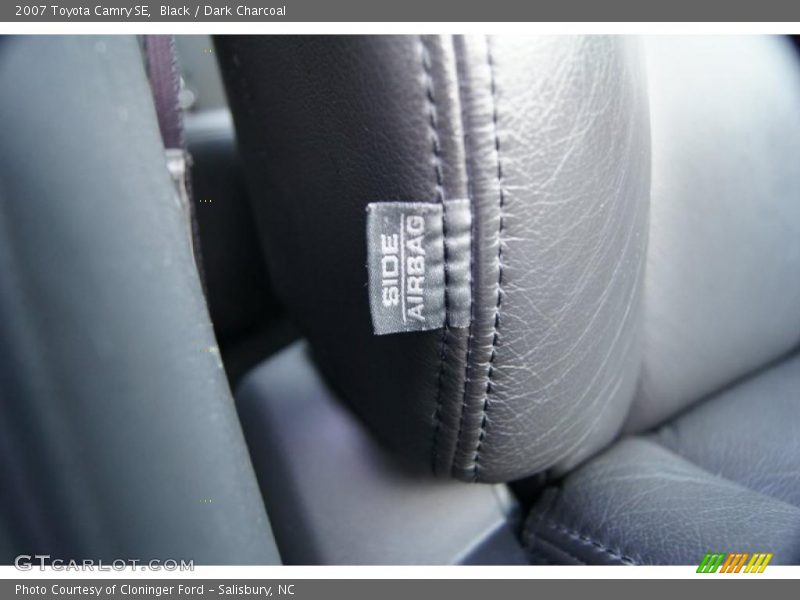 Black / Dark Charcoal 2007 Toyota Camry SE