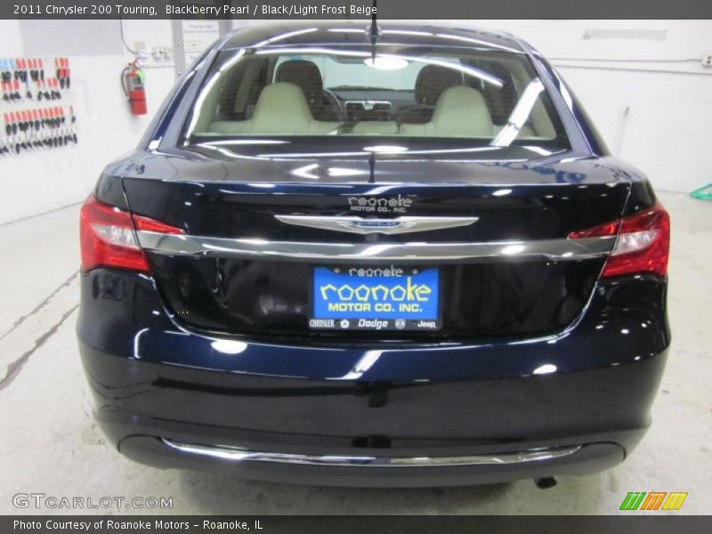 Blackberry Pearl / Black/Light Frost Beige 2011 Chrysler 200 Touring