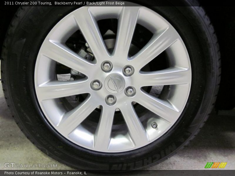 Blackberry Pearl / Black/Light Frost Beige 2011 Chrysler 200 Touring