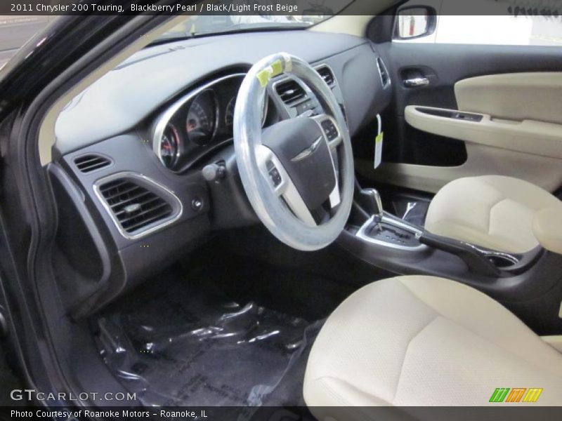 Blackberry Pearl / Black/Light Frost Beige 2011 Chrysler 200 Touring