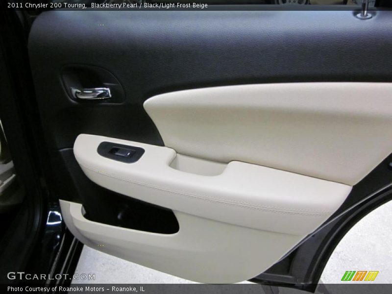 Blackberry Pearl / Black/Light Frost Beige 2011 Chrysler 200 Touring