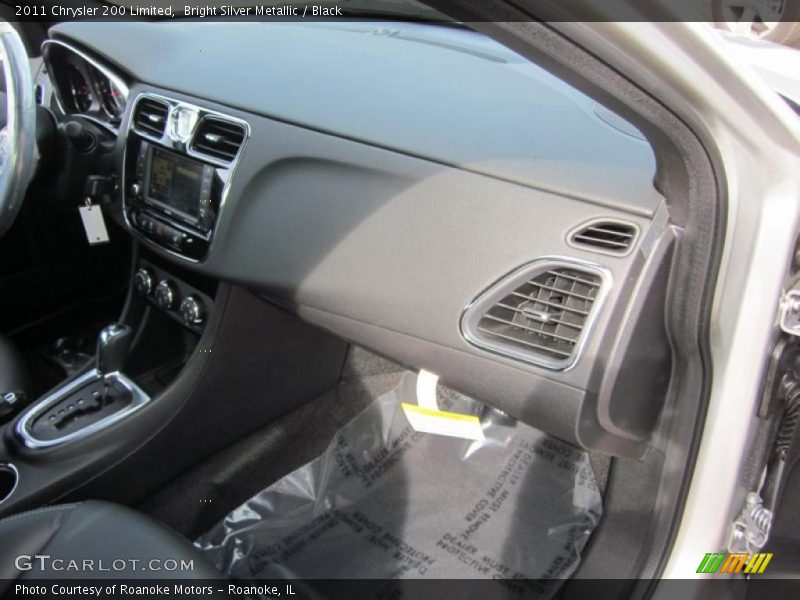Bright Silver Metallic / Black 2011 Chrysler 200 Limited