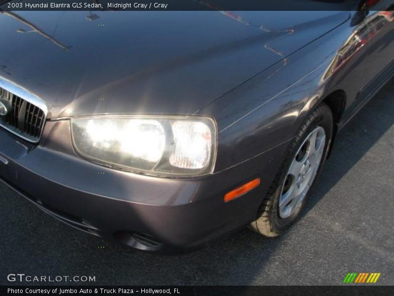 Midnight Gray / Gray 2003 Hyundai Elantra GLS Sedan