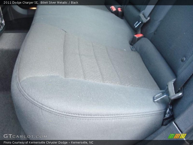 Billett Silver Metallic / Black 2011 Dodge Charger SE