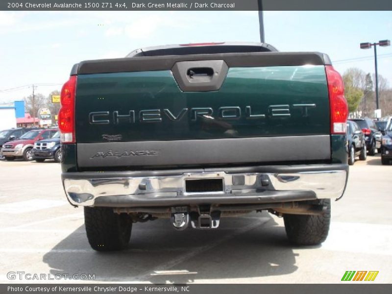 Dark Green Metallic / Dark Charcoal 2004 Chevrolet Avalanche 1500 Z71 4x4