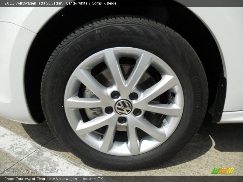 Candy White / Cornsilk Beige 2011 Volkswagen Jetta SE Sedan