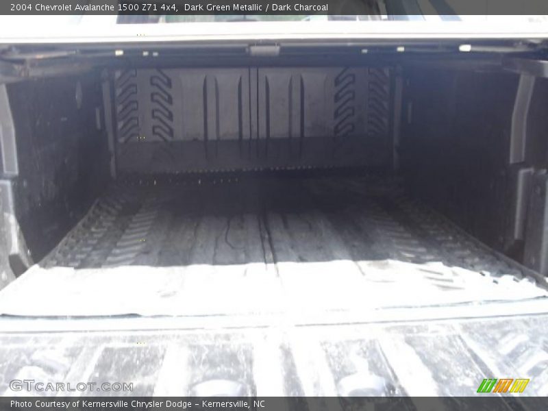 Dark Green Metallic / Dark Charcoal 2004 Chevrolet Avalanche 1500 Z71 4x4
