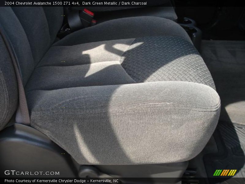 Dark Green Metallic / Dark Charcoal 2004 Chevrolet Avalanche 1500 Z71 4x4