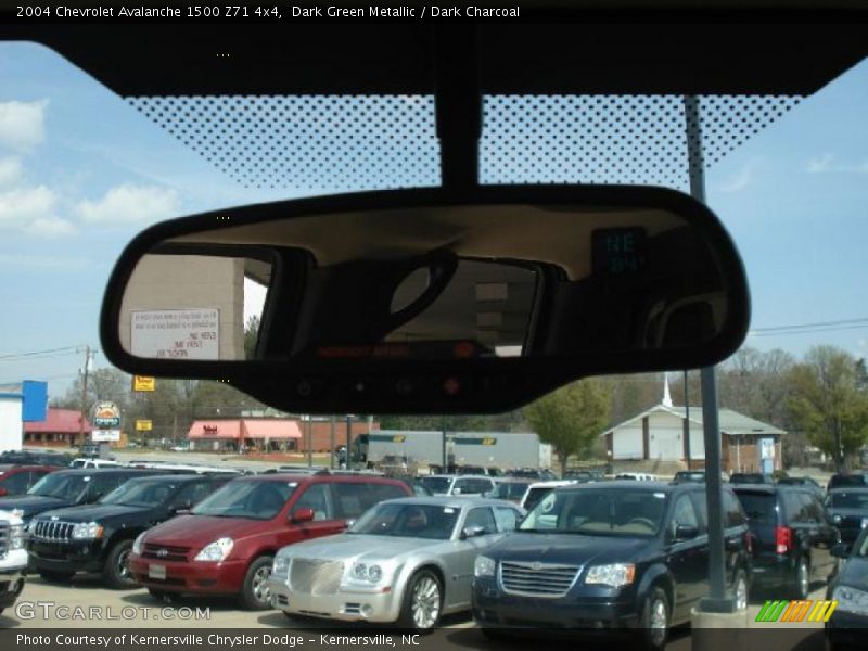 Dark Green Metallic / Dark Charcoal 2004 Chevrolet Avalanche 1500 Z71 4x4