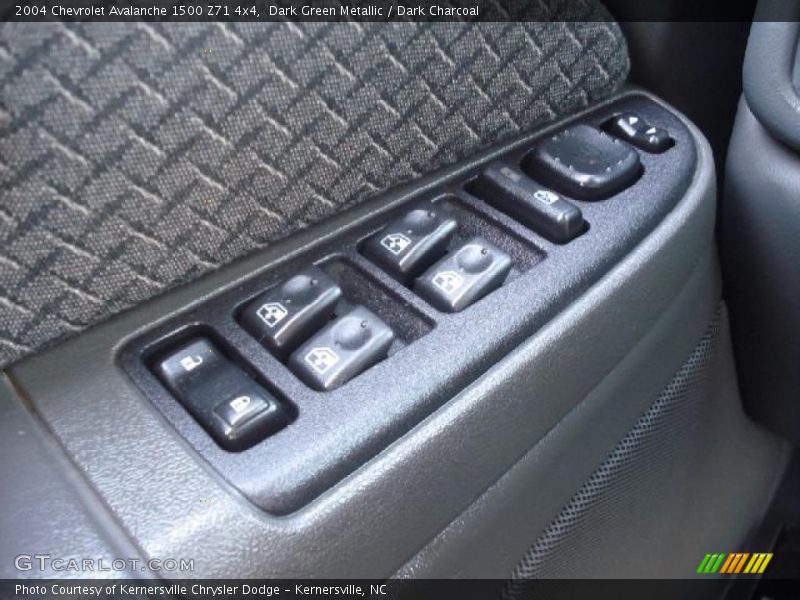 Dark Green Metallic / Dark Charcoal 2004 Chevrolet Avalanche 1500 Z71 4x4