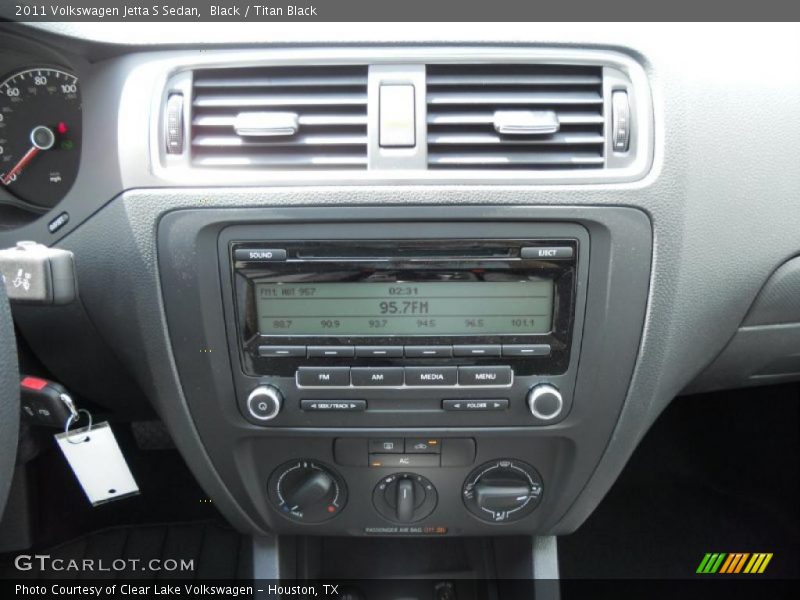 Black / Titan Black 2011 Volkswagen Jetta S Sedan