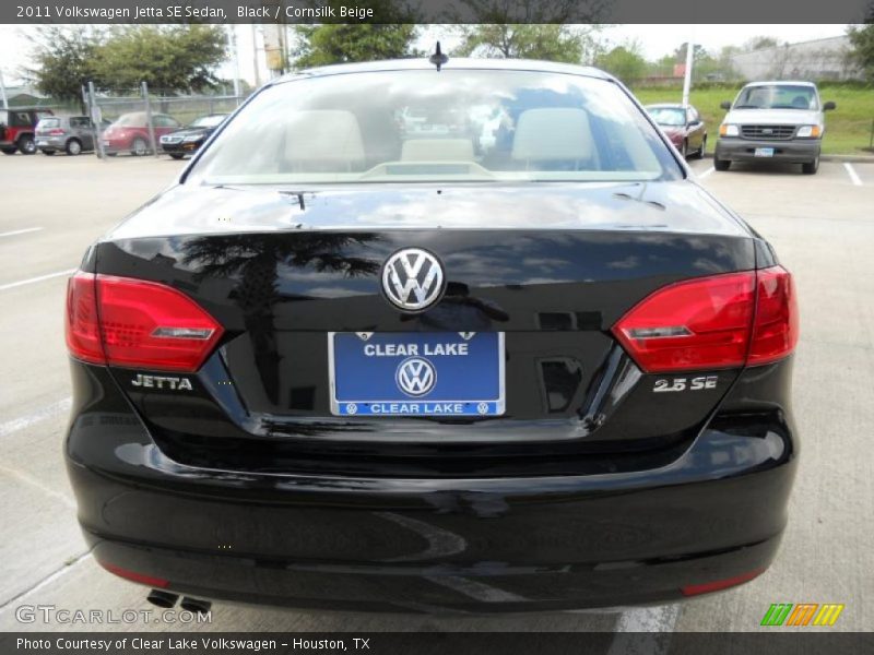 Black / Cornsilk Beige 2011 Volkswagen Jetta SE Sedan