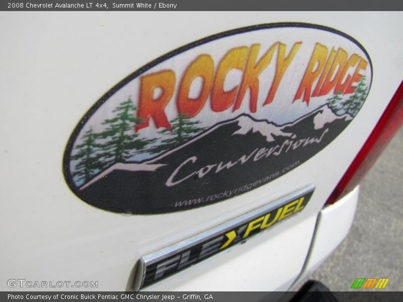 Summit White / Ebony 2008 Chevrolet Avalanche LT 4x4