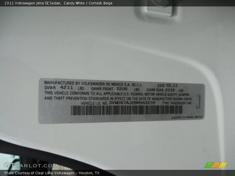 Candy White / Cornsilk Beige 2011 Volkswagen Jetta SE Sedan