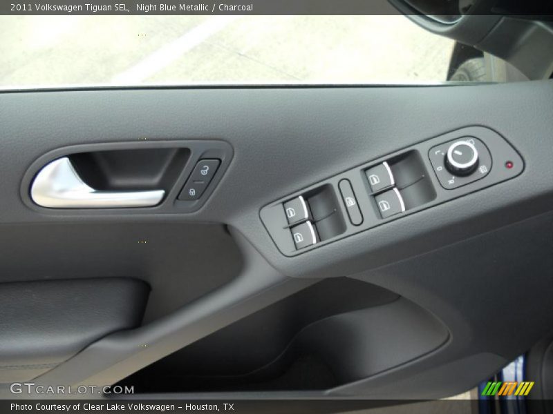 Night Blue Metallic / Charcoal 2011 Volkswagen Tiguan SEL
