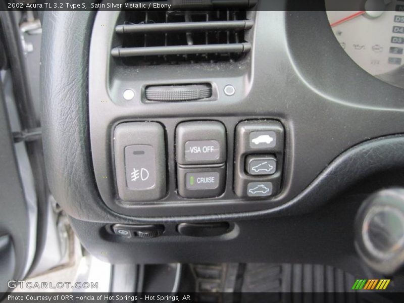 Controls of 2002 TL 3.2 Type S