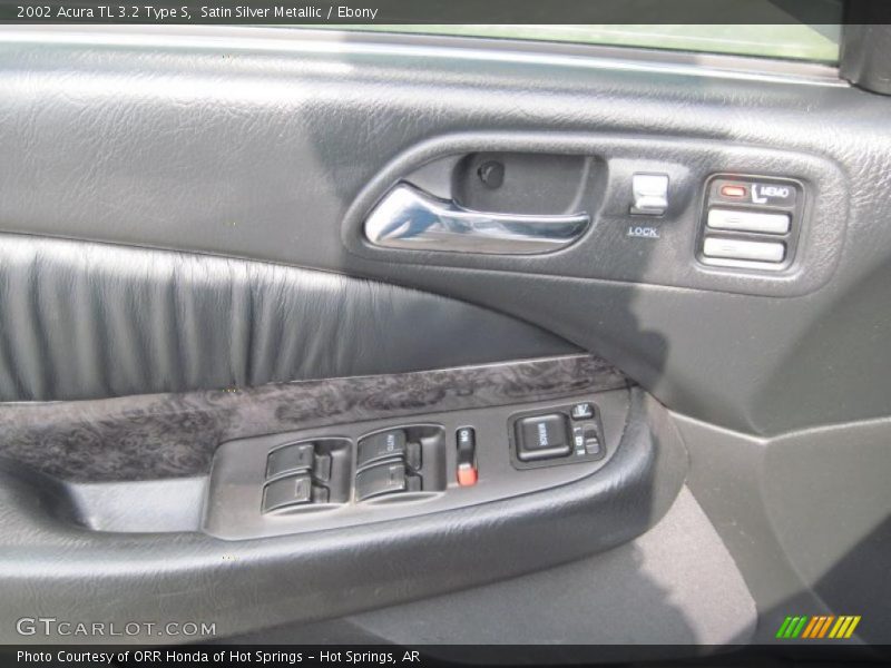 Controls of 2002 TL 3.2 Type S