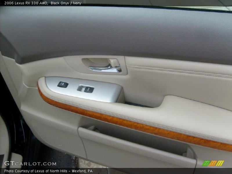 Black Onyx / Ivory 2006 Lexus RX 330 AWD