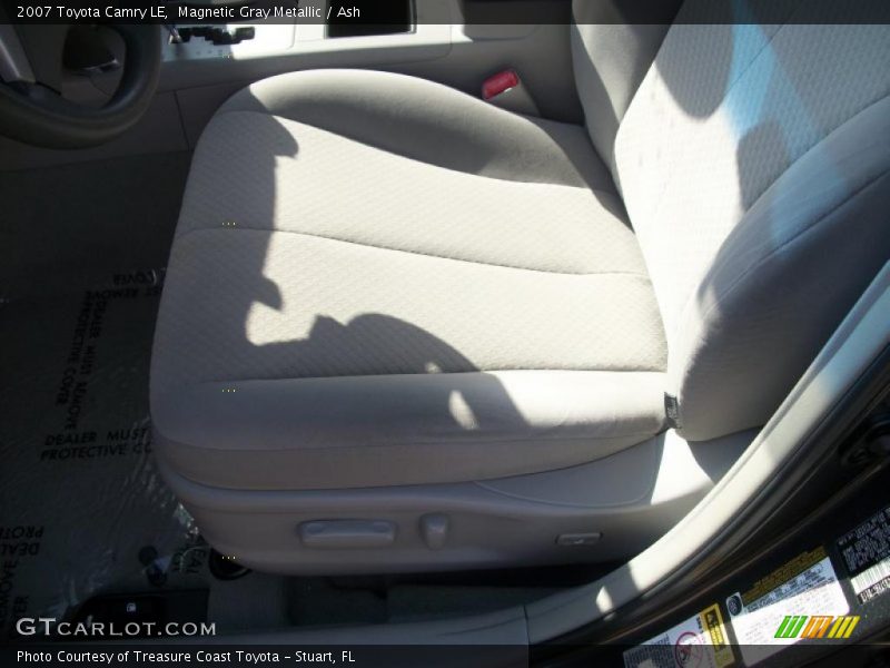 Magnetic Gray Metallic / Ash 2007 Toyota Camry LE