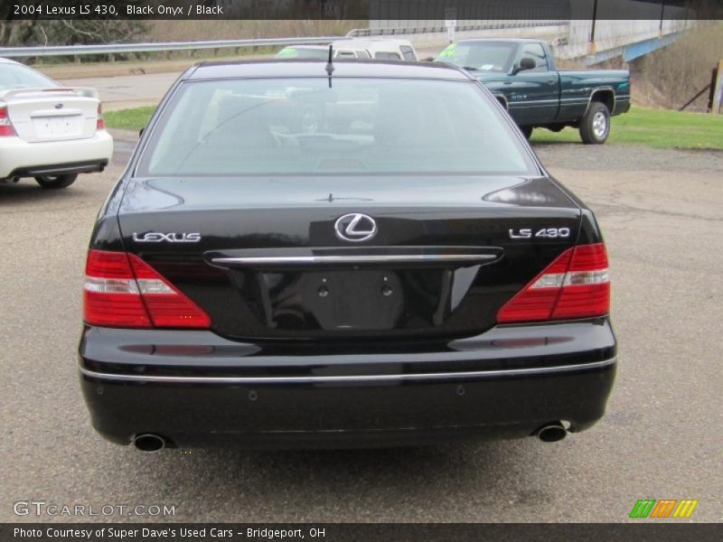 Black Onyx / Black 2004 Lexus LS 430