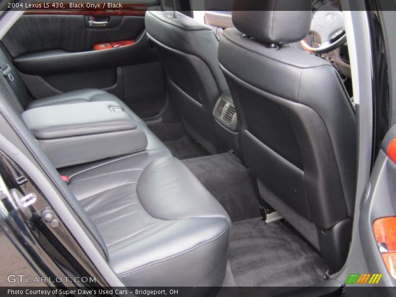 Black Onyx / Black 2004 Lexus LS 430