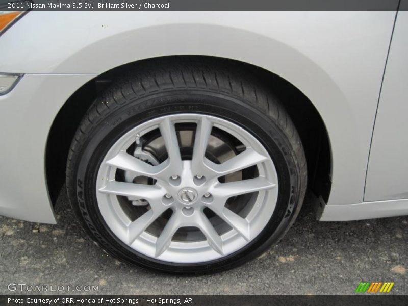 Brilliant Silver / Charcoal 2011 Nissan Maxima 3.5 SV