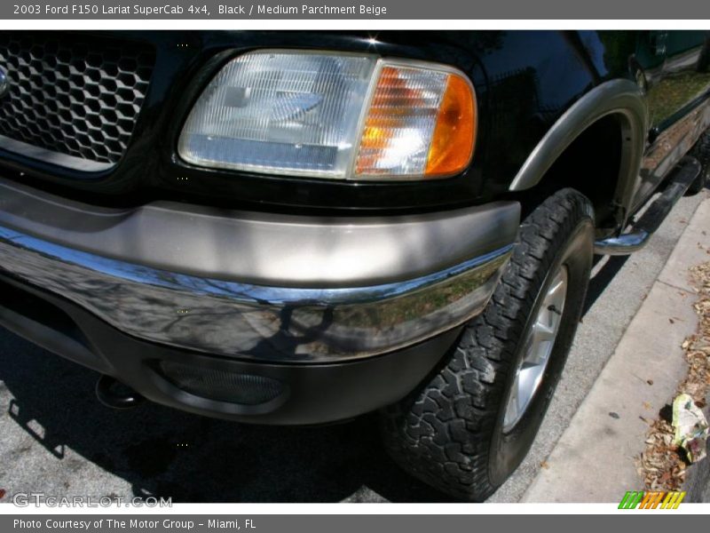 Black / Medium Parchment Beige 2003 Ford F150 Lariat SuperCab 4x4