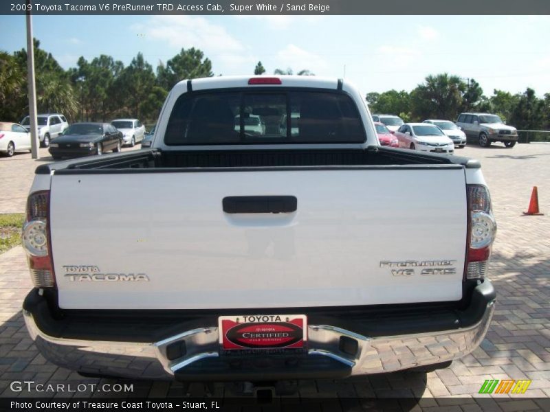 Super White / Sand Beige 2009 Toyota Tacoma V6 PreRunner TRD Access Cab