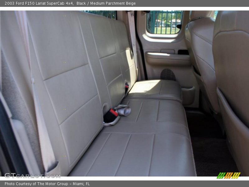 Black / Medium Parchment Beige 2003 Ford F150 Lariat SuperCab 4x4