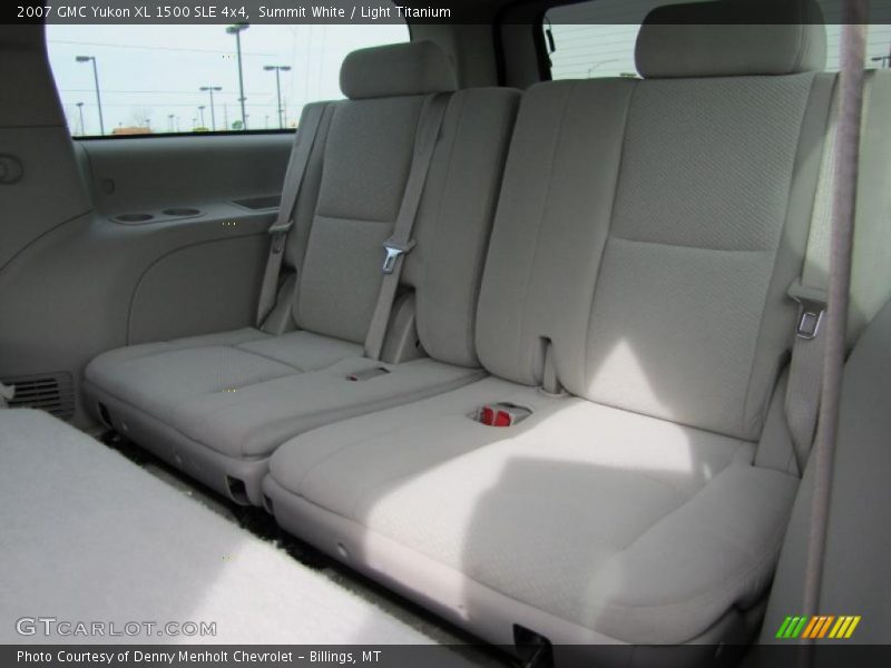 Summit White / Light Titanium 2007 GMC Yukon XL 1500 SLE 4x4
