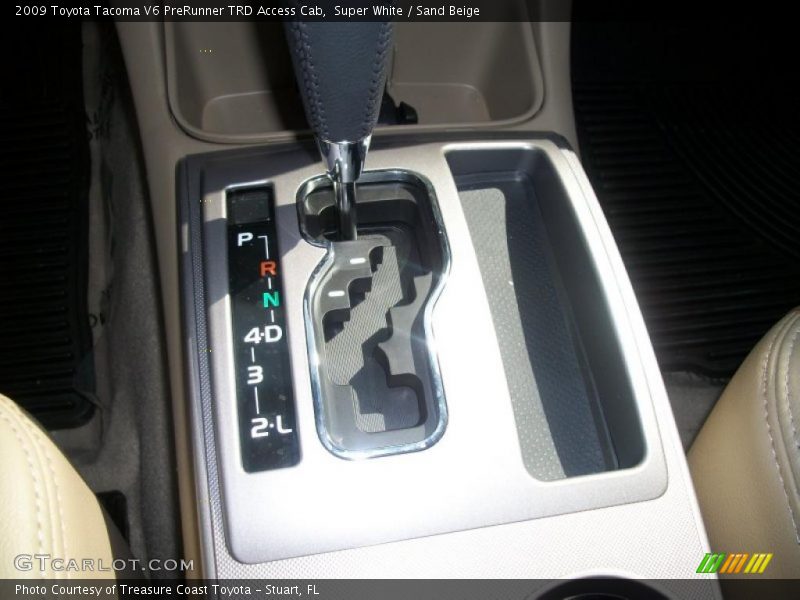 Super White / Sand Beige 2009 Toyota Tacoma V6 PreRunner TRD Access Cab