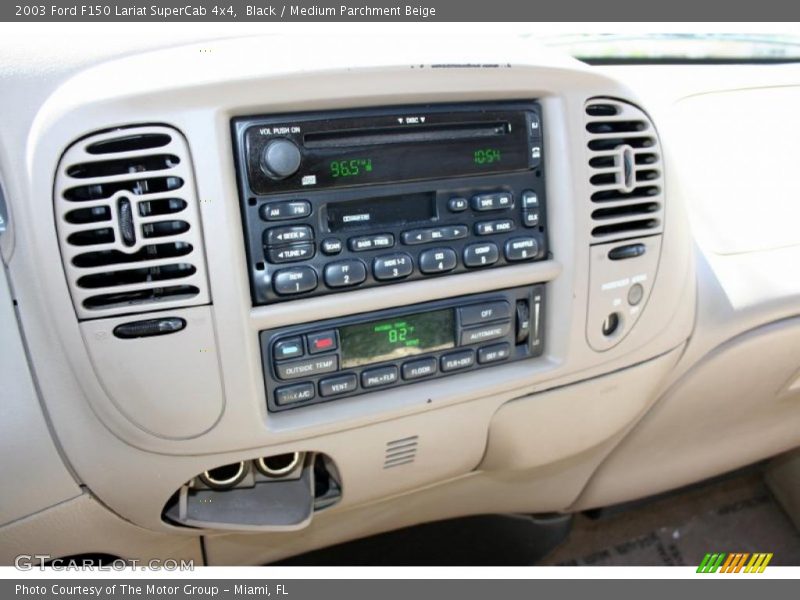 Black / Medium Parchment Beige 2003 Ford F150 Lariat SuperCab 4x4