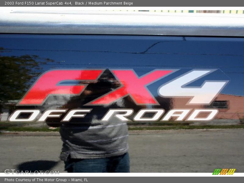 Black / Medium Parchment Beige 2003 Ford F150 Lariat SuperCab 4x4