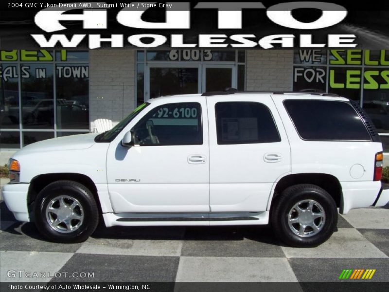 Summit White / Stone Gray 2004 GMC Yukon Denali AWD