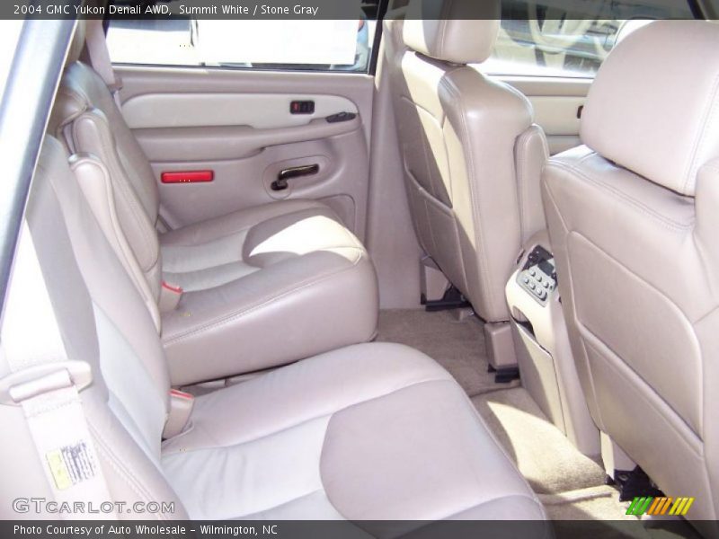 Summit White / Stone Gray 2004 GMC Yukon Denali AWD