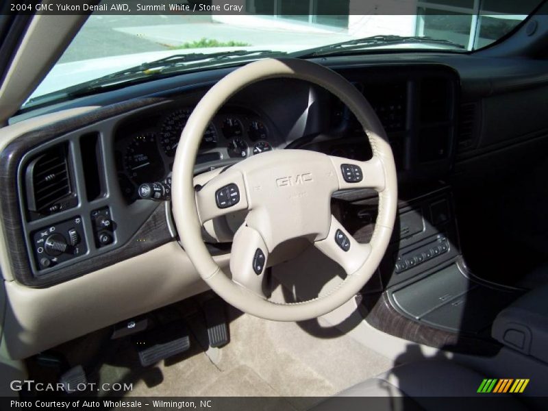 Summit White / Stone Gray 2004 GMC Yukon Denali AWD