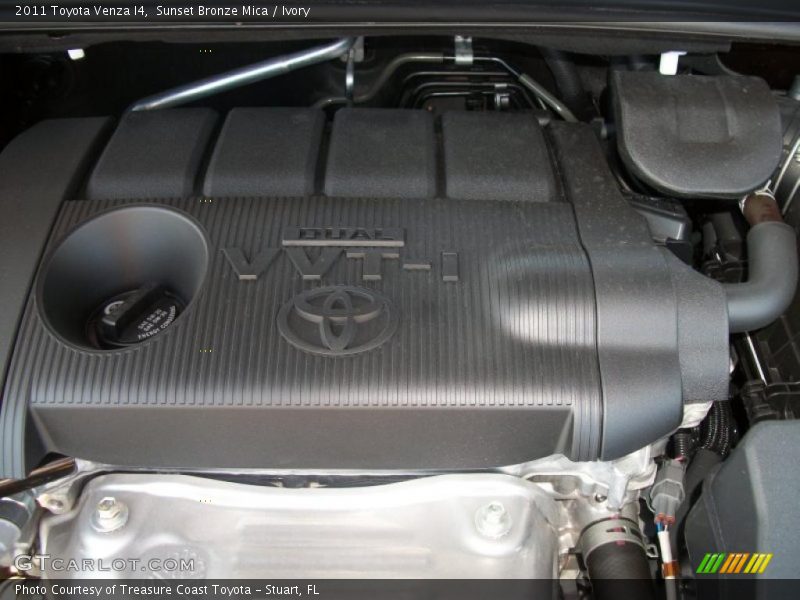 Sunset Bronze Mica / Ivory 2011 Toyota Venza I4