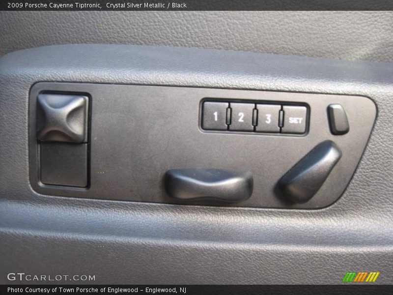 Crystal Silver Metallic / Black 2009 Porsche Cayenne Tiptronic
