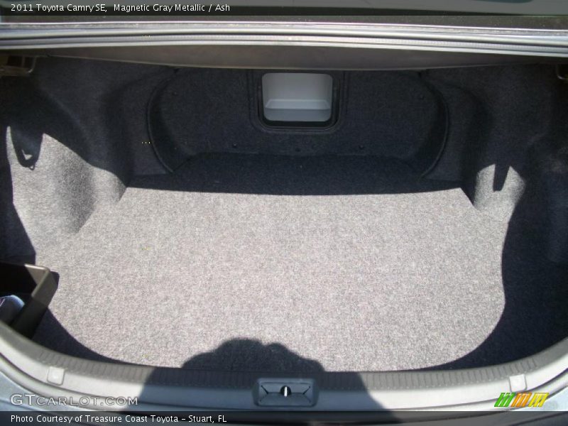 Magnetic Gray Metallic / Ash 2011 Toyota Camry SE
