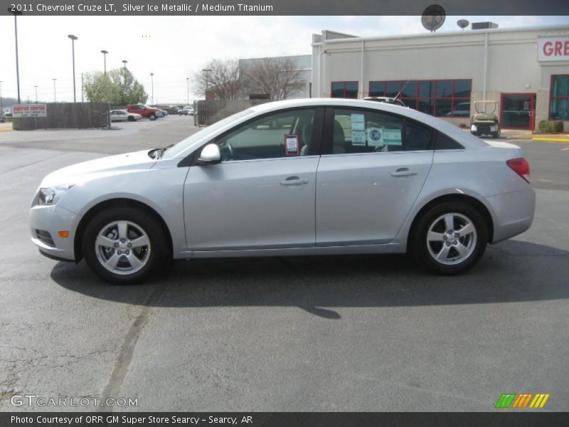 Silver Ice Metallic / Medium Titanium 2011 Chevrolet Cruze LT