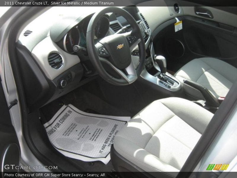 Silver Ice Metallic / Medium Titanium 2011 Chevrolet Cruze LT