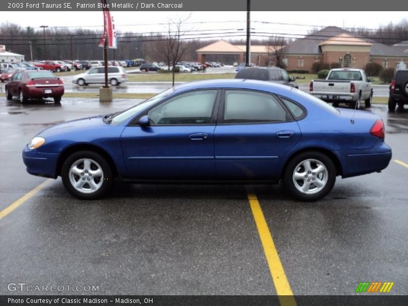 Patriot Blue Metallic / Dark Charcoal 2003 Ford Taurus SE
