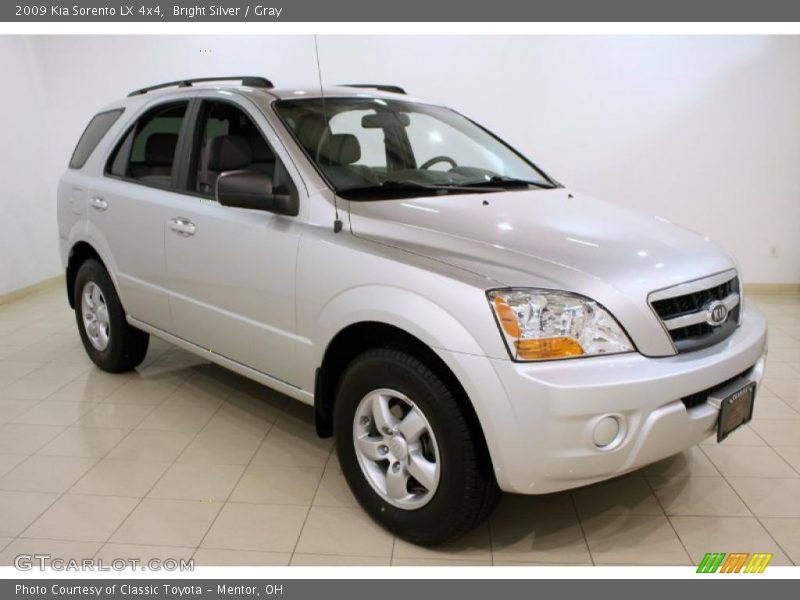Bright Silver / Gray 2009 Kia Sorento LX 4x4