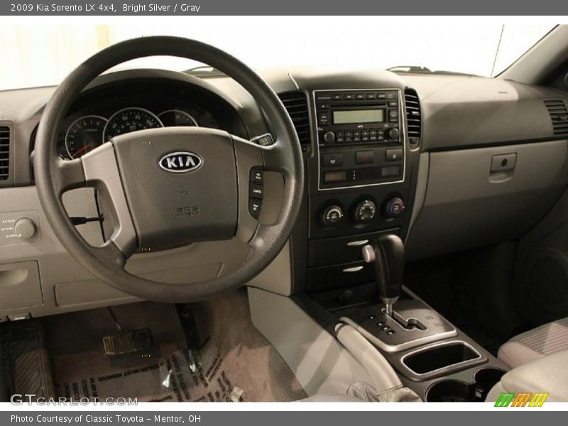 Bright Silver / Gray 2009 Kia Sorento LX 4x4