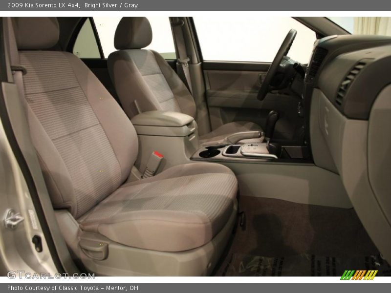 Bright Silver / Gray 2009 Kia Sorento LX 4x4